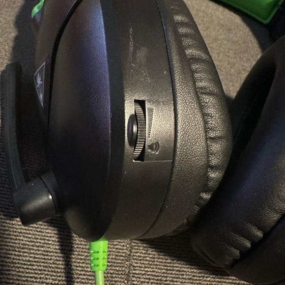 Turtle Beach Wired Headset for Xbox - Picture 3 of 8